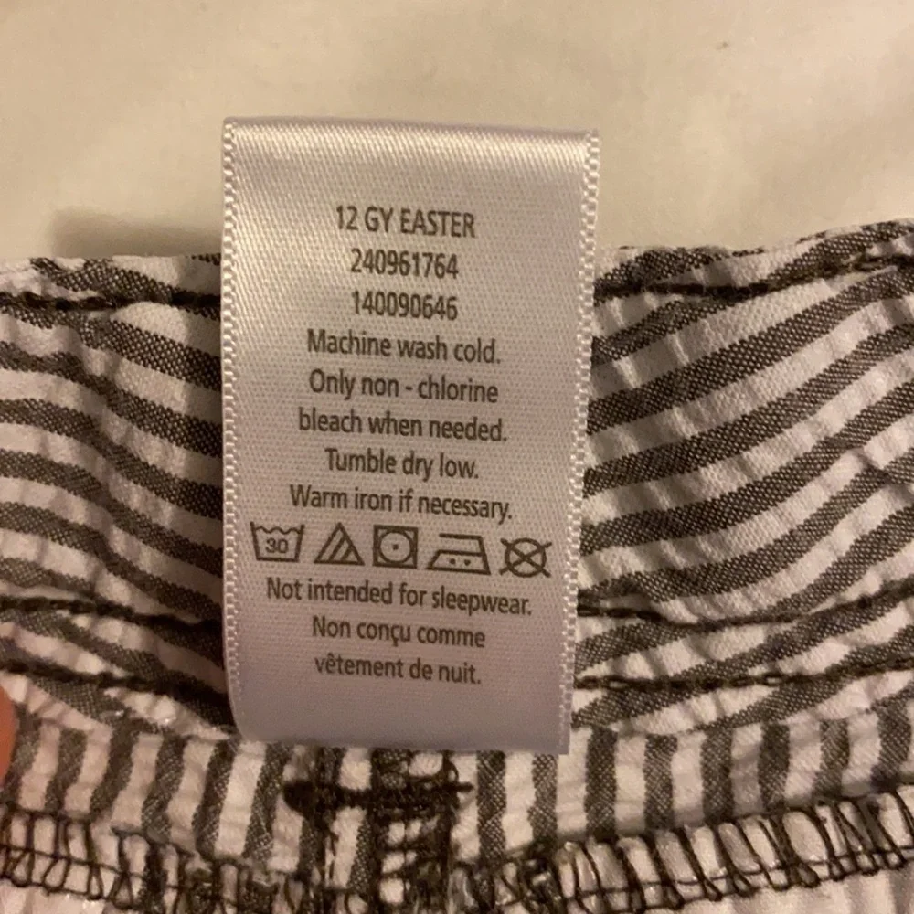 Gymboree Gray White Cotton Seersucker Shorts with Elastic Waist Size 2T